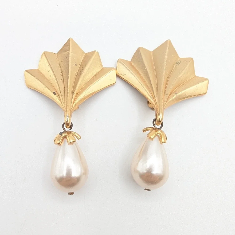 Vintage Gold Tone Art Deco Fan Faux Pearl Teardrop Clip On Earrings Statement
